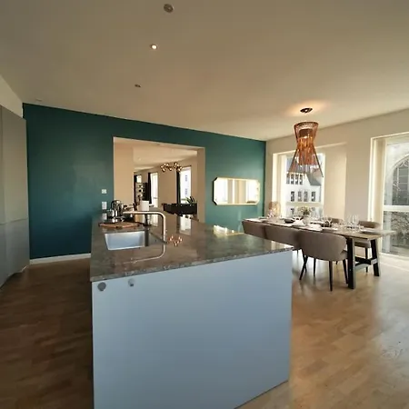 Daire Urban Retreat Loft In The Center *