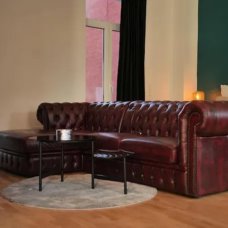 Urban Retreat Loft In The Center *