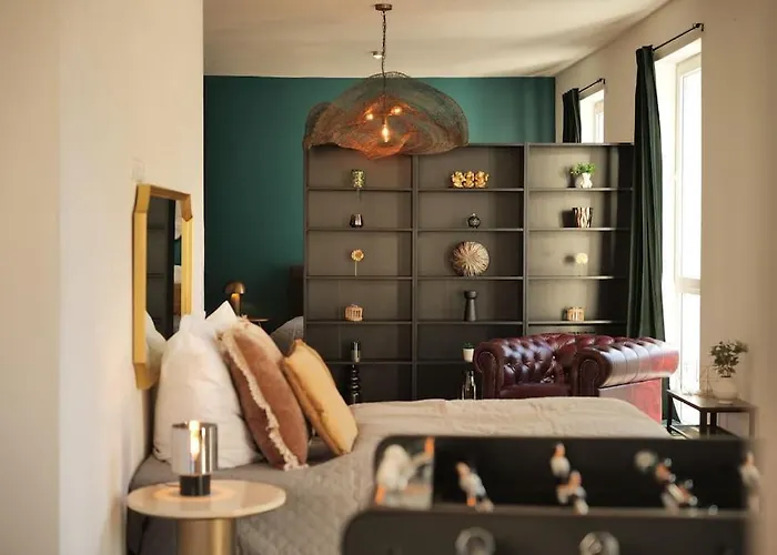 Urban Retreat Loft In The Center Apartment